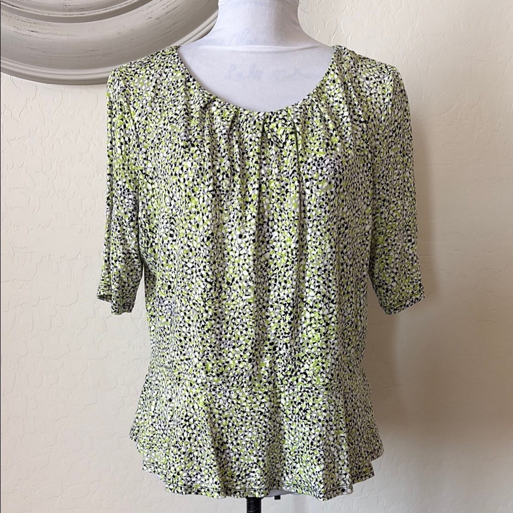 LIS CLAIBORNE Green Ruched Peplum Blouse with 3/4 Sleeves. XL